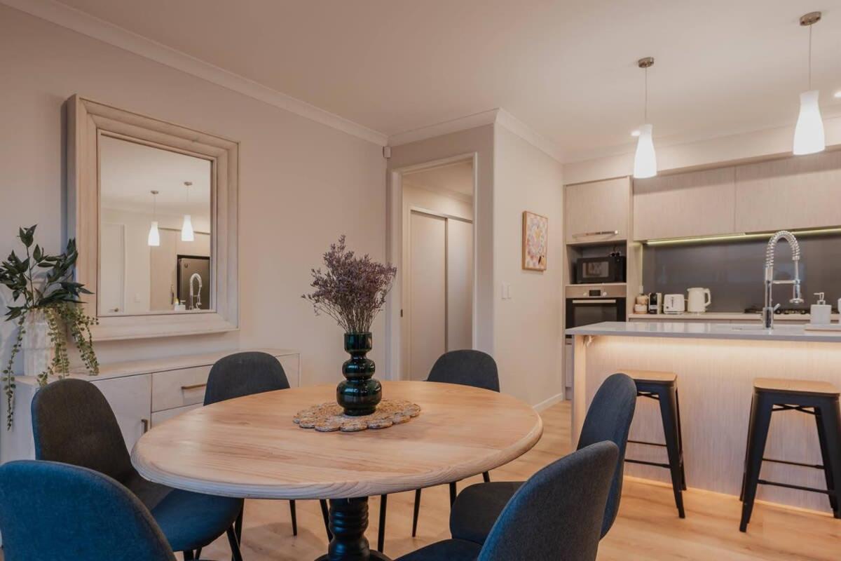Elegant 3Br Home On Mustang Avenue Christchurch Exterior foto